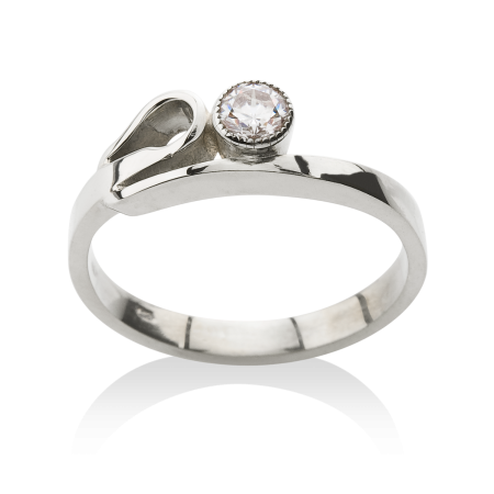 klasický jemný prsten s kamenem